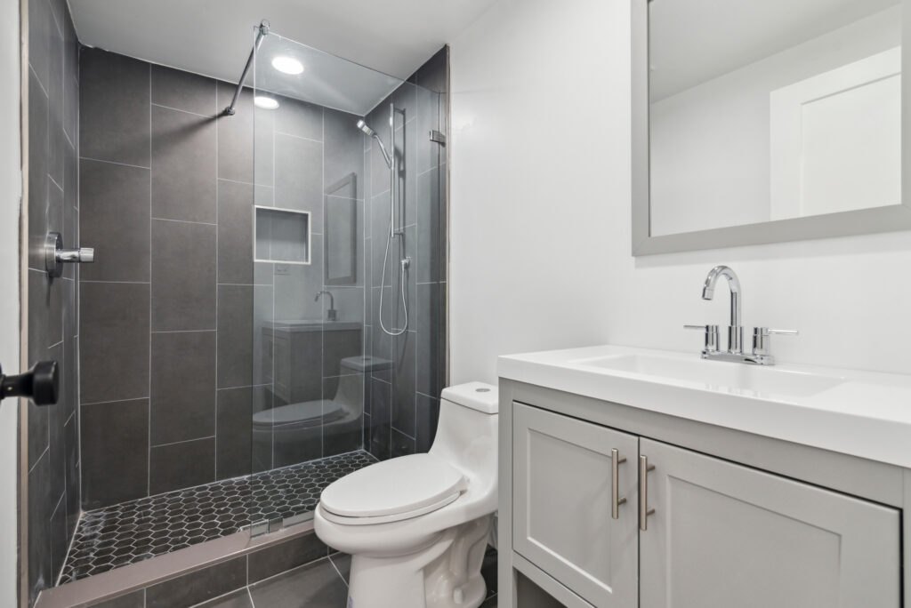 12-5039 Spruce St12