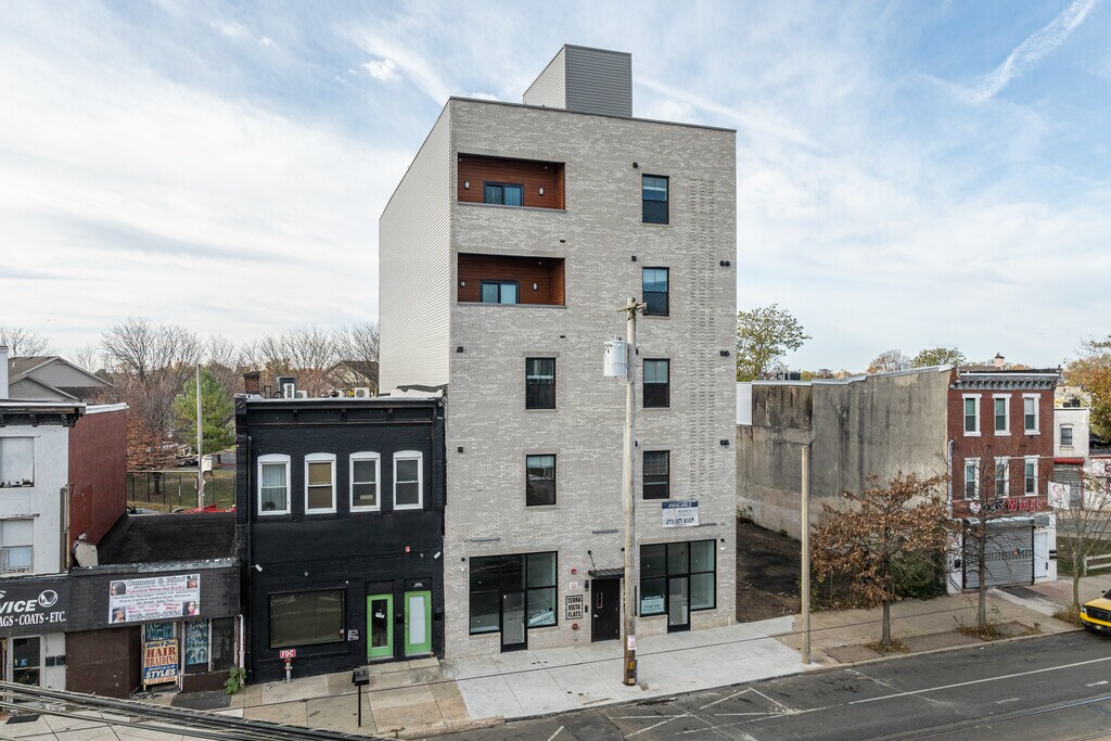 4408–10 Lancaster Ave