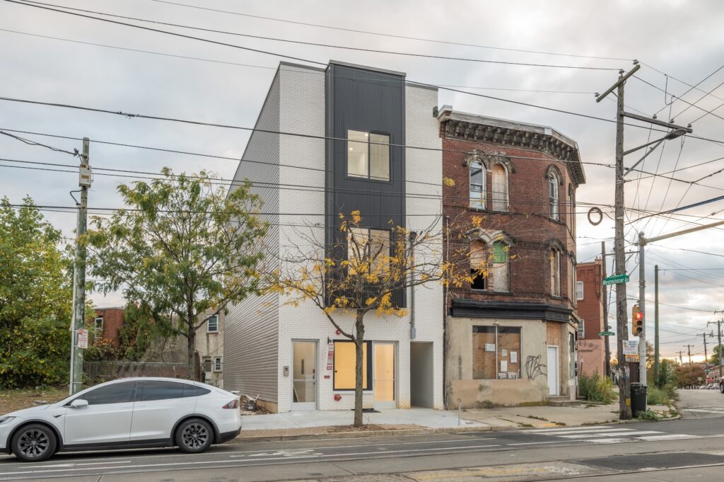4432 Lancaster Ave