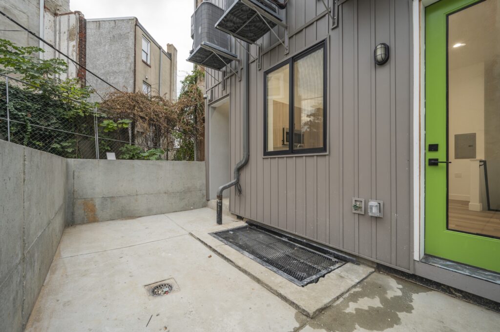 4432 Lancaster Ave, project photograph 6